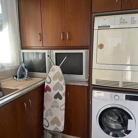 Βίλα Andy-350 M From The *