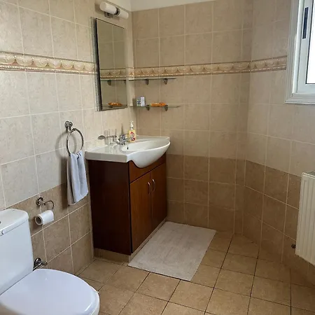 Andy-350 M From The Villa *