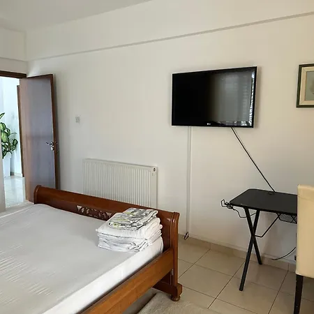 Andy-350 M From The * Lárnaka