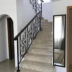 Vilă Andy-350 M From The